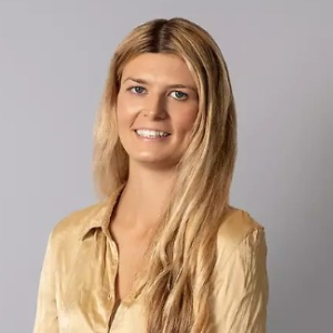Erin  Roper  Agent