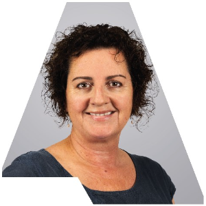 ROBYN AGIUS  Agent