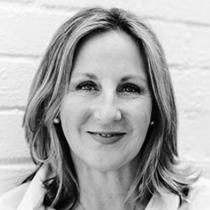 Jo Oliver  Agent