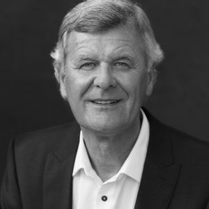 Mark Humphries  Agent