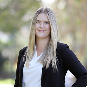 Brittani Farr  Agent