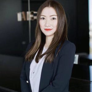 Lily (Yinzhi) Hong  Agent