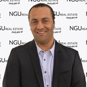 Chris Edmondson  Agent