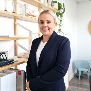 TORI SPILLANE  Agent