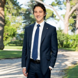 Matthew Mifsud  Agent