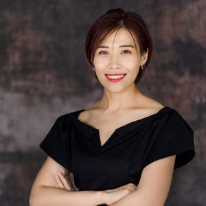 Selina Zhong  Agent