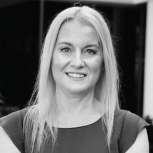 Cristy Ditchburn  Agent