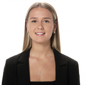 Izabela Holbrook  Agent