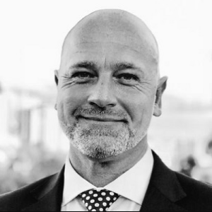 JUSTIN BROWNE  Agent