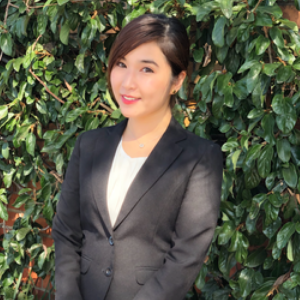Isabelle Chan  Agent