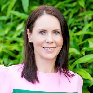 Marianne Hewitt  Agent