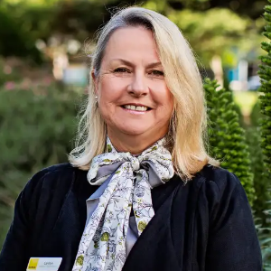 Carolyn Shaw  Agent