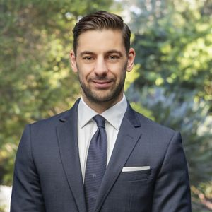 Alexander Magliolo  Agent