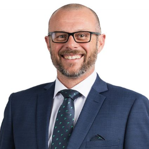 Simon McKay  Agent