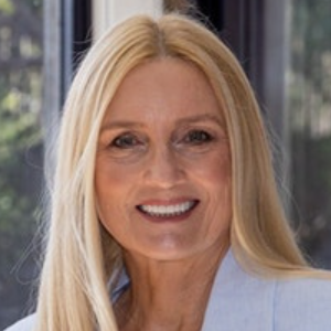 Prue Jones  Agent