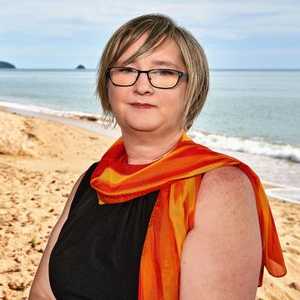 Helen Southwood  Agent