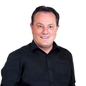 Stephen Trethowan  Agent