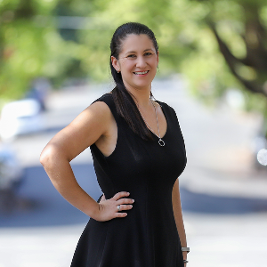 Monique Van Damme   Agent