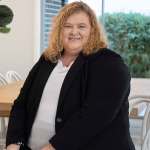 Melissa Avery  Agent