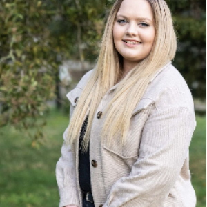 Tara Hoyle-Service   Agent