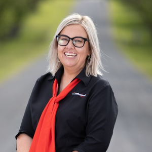 Mandy Lisle  Agent