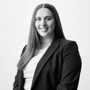 Julia Bannister  Agent
