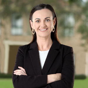 Bec Turner  Agent