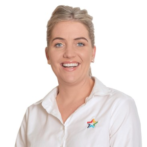 Annika Walsh  Agent