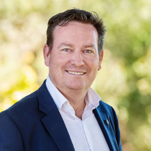 Mike Dobbin  Agent