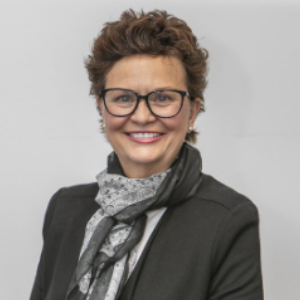 Lea Barrett  Agent