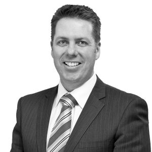 Alastair Baird-Murray  Agent