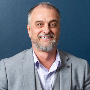 Con Koulendianos  Agent