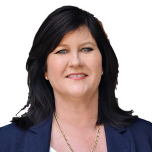 Lyn Griffiths   Agent