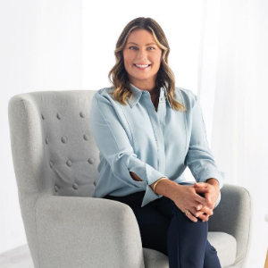 Renee Hewstone  Agent