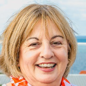 Joanne Dean  Agent