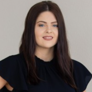 Samantha Riley  Agent