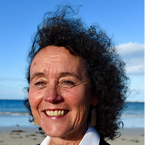 Deborah Jones  Agent