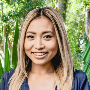 Monica De Luna  Agent