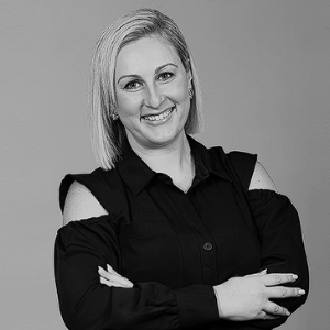 Diana Apostolovski  Agent