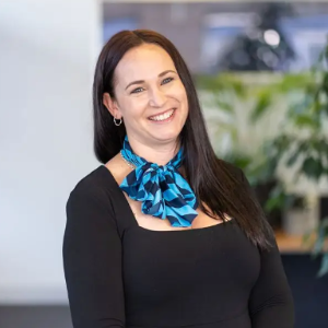 Sarah Elphinstone  Agent