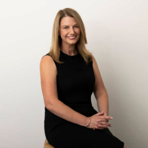 Amelia Langhans  Agent