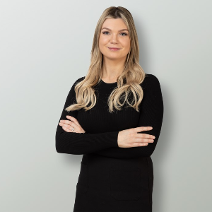 Ashleigh Hewett  Agent