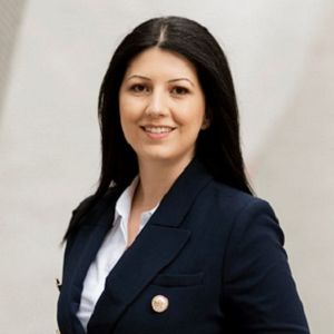 Val Zaharievska  Agent