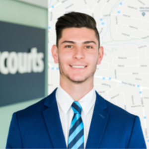 Alex Cummins  Agent