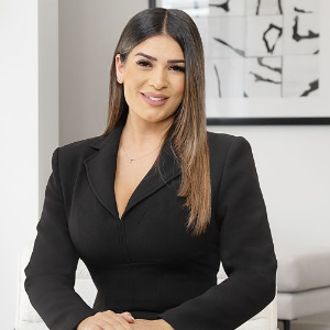 Sienna Kurdi  Agent