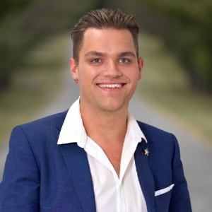 Brett Field  Agent