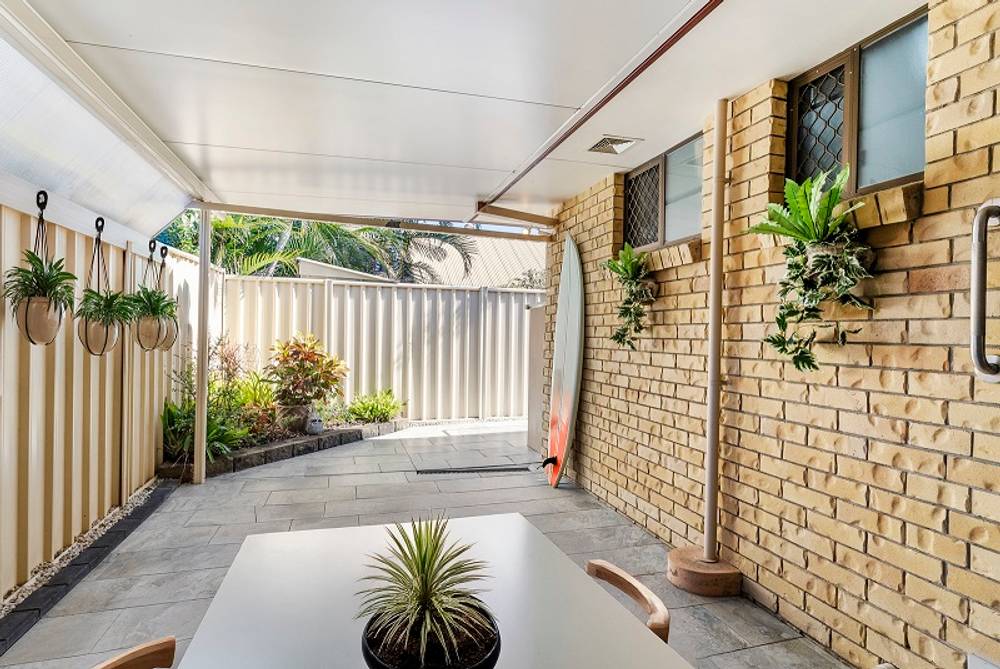 2/8  Maiala Close, Paradise Point, QLD 4216