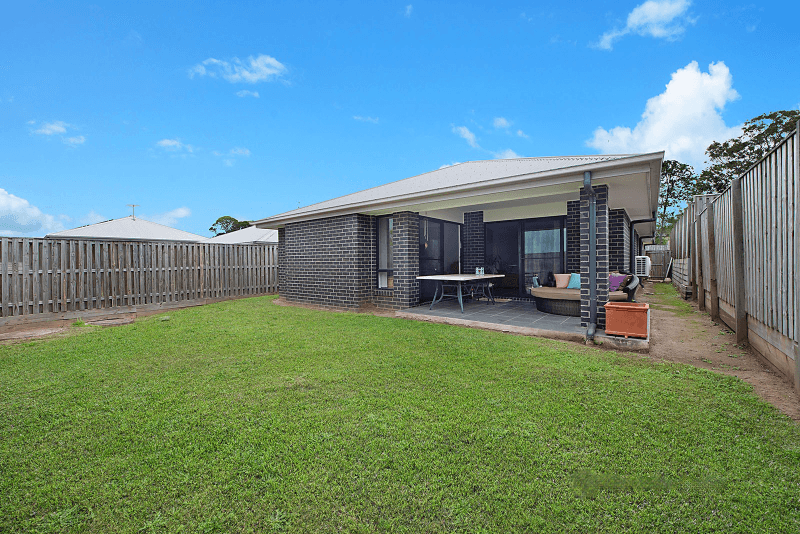 5 Rookery Crescent, BRIDGEMAN DOWNS, QLD 4035