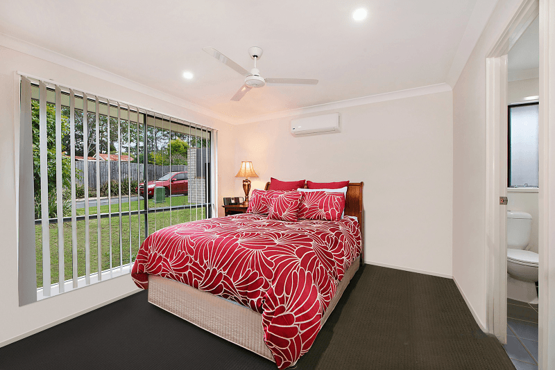 5 Rookery Crescent, BRIDGEMAN DOWNS, QLD 4035