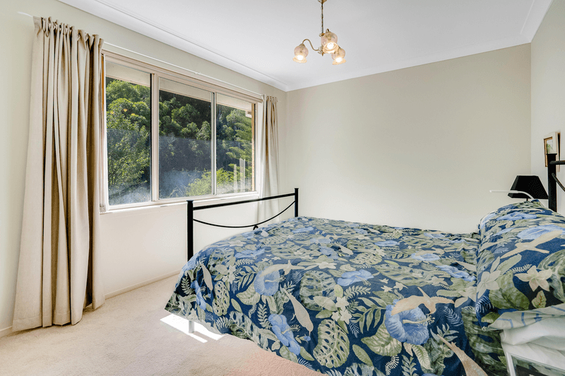 22 Singleton Road, POINT CLARE, NSW 2250